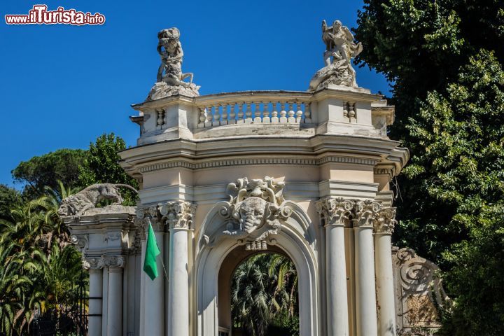 Immagine Particolare della architettura in VIlla Borghese, il complesso del Bioparco di Roma: era lo storico ingresso dello Zoo