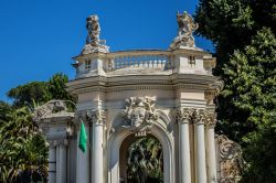 Particolare della architettura in VIlla Borghese, il complesso del Bioparco di Roma: era lo storico ingresso dello Zoo