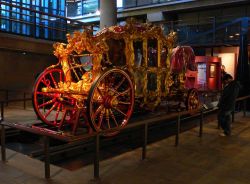 Una storica Carrozza del Sindaco di Londra esposta ...