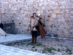 Dimostrazione di tiro con l'arco al Museo del Figurino Storico di Calenzano - © www.museofigurinostorico.it