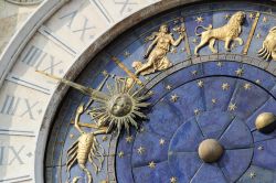 Un particolare del quadrante dell'orologio astronomico in Piazza San Marco a Venezia