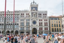 La Torre dell'Orologio in piazza San Marco a Venezia - © Pieter Roovers / Shutterstock.com