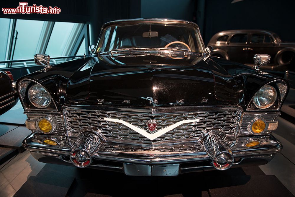 Immagine Auto blindata nella Collezione del Cremlino: siamo al Museo dei Motori di Riga - Lettonia - © Roberto Cornacchia / www.robertocornacchia.com