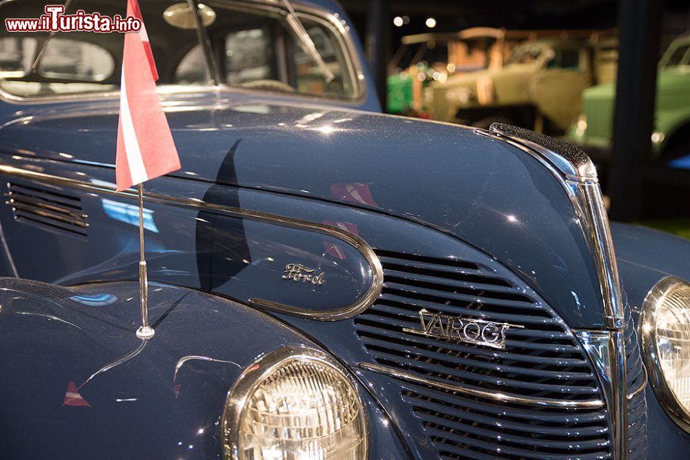 Immagine Un particoalre della automobile FordVairogs 193640: è un pezzo della collezione del Museo dei Motori a Riga in Lettonia - © Roberto Cornacchia / www.robertocornacchia.com