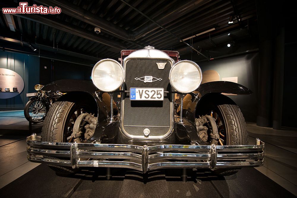 Immagine Una Buick degli Anni 30: siamo nel Museo dei Motori di Riga in Lettonia - © Roberto Cornacchia / www.robertocornacchia.com
