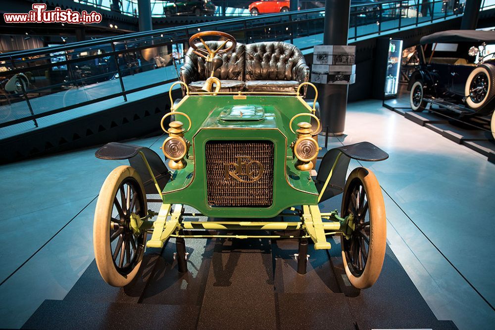 Immagine Una Cabriolet REO 190508 esposta al Museo dei Motori di Riga in Lettonia - © Roberto Cornacchia / www.robertocornacchia.com