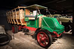 Uno storico Camion nella collezione di veicoli del Museodei  Motori a Riga in Lettonia - © Roberto Cornacchia / www.robertocornacchia.com