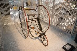 A motore "umano"; uno dei veicoli a pedali esposti al Museo dei Motori di Riga in Lettonia - © Roberto Cornacchia / www.robertocornacchia.com