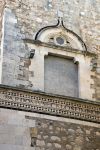 Un particolare della facciata di Palazzo Corvaja a Taormina in Sicilia