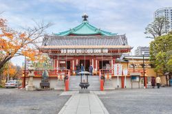 La Bentendo Hall di Tokyo si trova al margine del complesso del tempio di di Senso-Ji nel quartiere di Asakusa - © cowardlion / Shutterstock.com