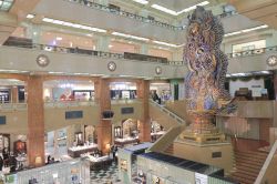 Interno dei grandi magazzini di Mitsukoshi nel quartiere di GInza a Tokyo. - © TK Kurikawa / Shutterstock.com