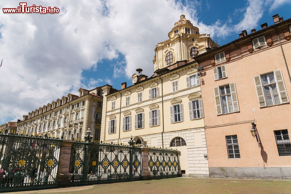 Immagine Ingresso alla Reggia Sabauda di Torino, il complesso di Palazzo Reale