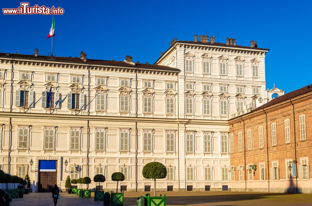 Immagine Uno scorcio dell'architettura barocca di Palazzo Reale a Torino