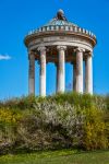 Monopteros il tempio in stile greco nel Englischer Garten di Monaco