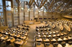 Interno della camera (Debating Chamber) del Parlamento Scozzese a Edimburgo
