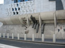 Un dettaglio dell'edificio del Parlamento Scozzese a Edimburgo