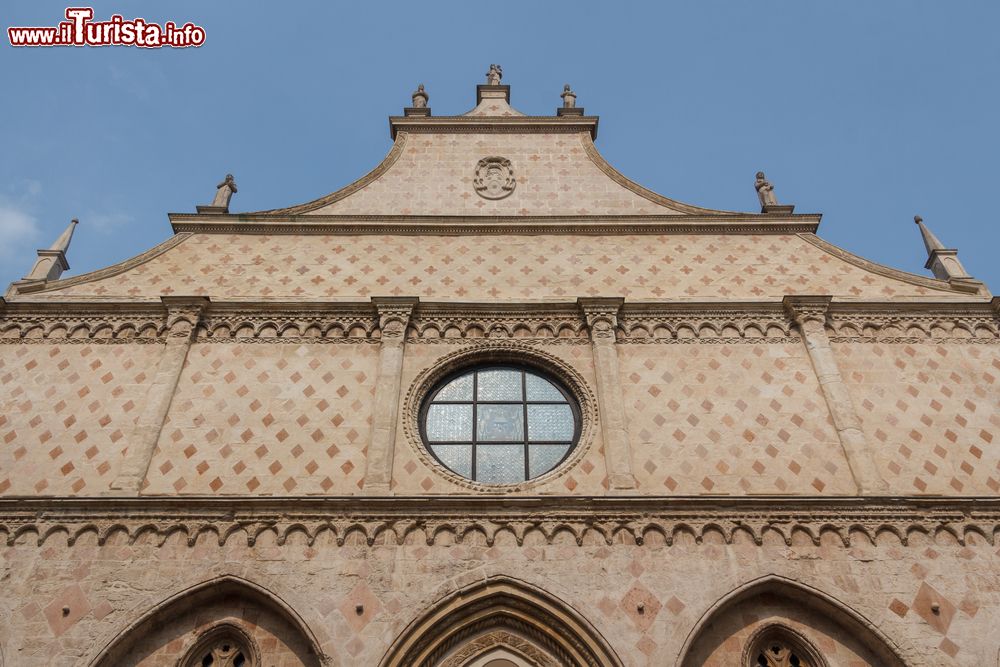 Immagine Dettaglio dell'esterno della Cattedrale di Sant'Ambriogio a Vigevano