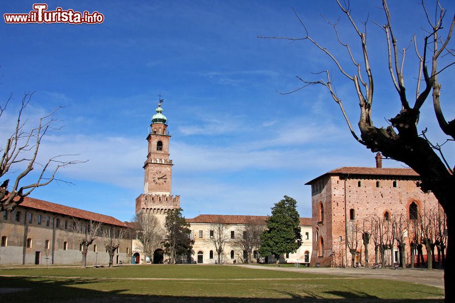 Cosa vedere e cosa visitare Castello Visconteo e Sforzesco