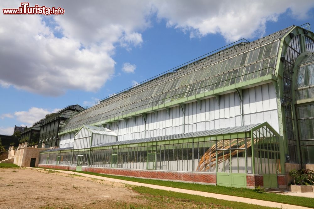 Immagine Una antica serra dentro ai Jardin des Plantes di Parigi, Francia