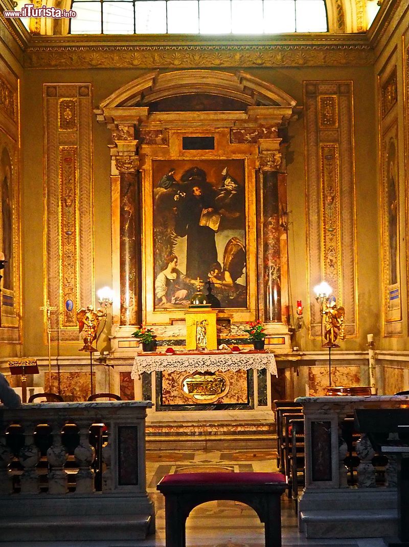 Immagine La cappella di San Nicola da Tolentino interno chiesa di Sant Agostino Rimini - © Peter1936F - CC BY-SA 4.0, Wikipedia