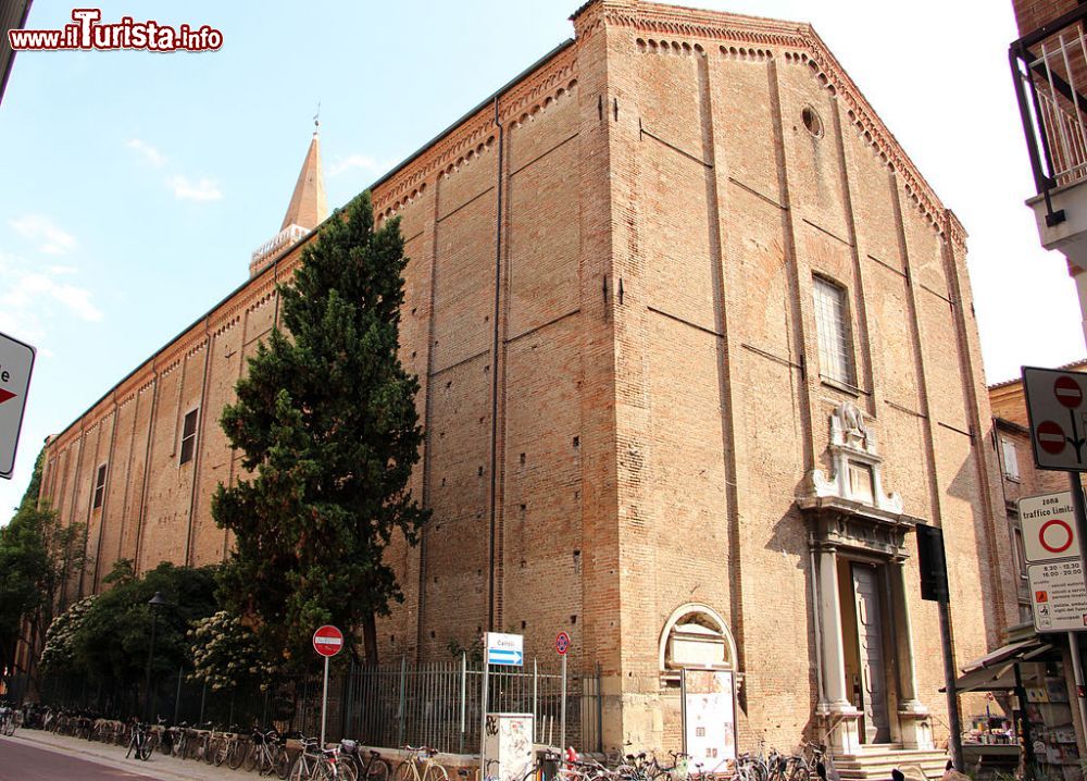 Immagine Datata 13° secolo, la chiesa di Sant'Agostino o ex San Giovanni Evangelista si trova in centro a Rimini - © Sailko, CC BY-SA 3.0, Wikipedia