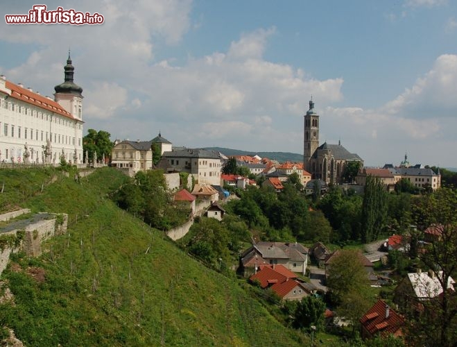 Vista di Kutna Hora e del Collegio Gesuita