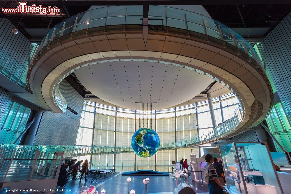 Immagine Il Miraikan il museo del futuro a Tolyo, isola di Odaiba - © cowardlion / Shutterstock.com