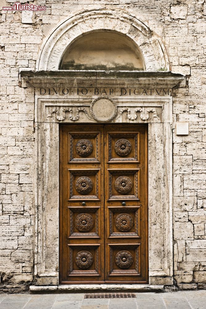 Immagine La porta dei Mercanti del Palazzo dei Priori a Perugia in Umbria