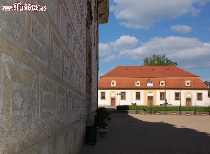 Le mura esterne del castello di Litomyl 