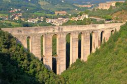 Il Ponte delle Torri l'acquedotto medievale di Spoleto
