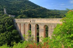 Panorama del ponte delle Torri di Spoleto, Umbria