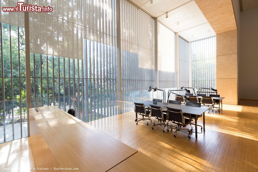 Immagine Interno della galleria del tesoro del tempio di Hōryū-ji Museo Nazionale di Tokyo - © Alexander A.Trofimov / Shutterstock.com