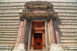 Portale di ingresso all Cattedrale di San Lorenzo a Perugia