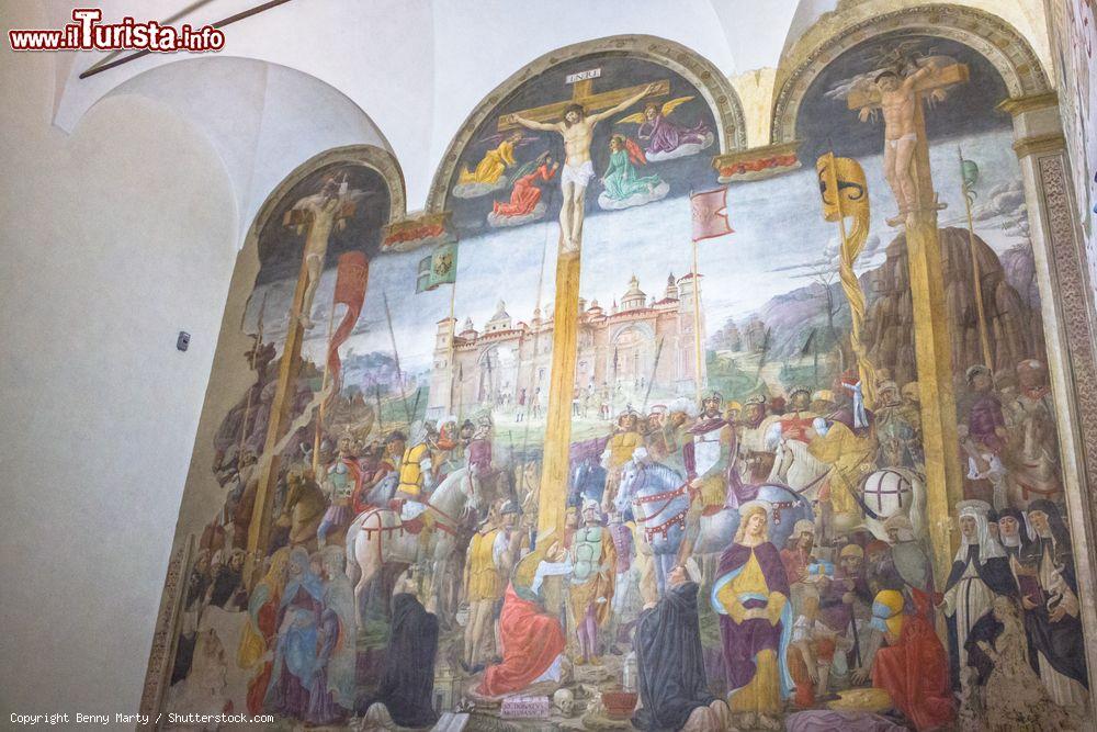Immagine L'affresco della Crocifissione di  Giovanni Donato Montorfano presso il Cenacolo VInciano di Santa Maria Delle Grazie a Milano - © Benny Marty / Shutterstock.com