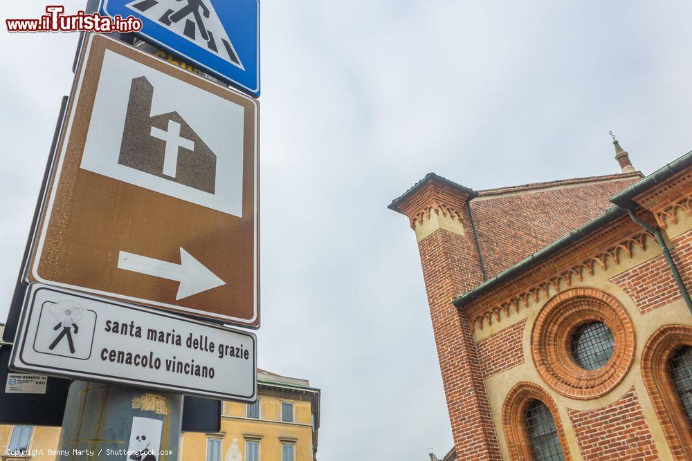 Immagine Le indicazioni per raggiungere il Cenacolo VInciano a Milano - © Benny Marty / Shutterstock.com