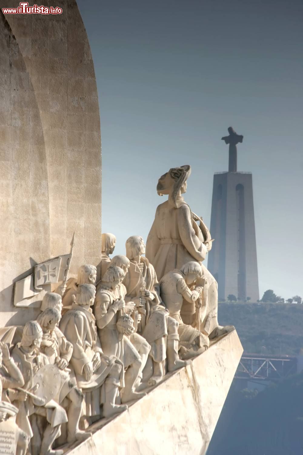 Immagine Il Padrão dos Descobrimentos (Monumento alle Scoperte) è uno dei simboli di Belém (Lisbona) e celebra le esplorazioni dei grandi navigatori portoghesi a partire dal XV secolo - foto © Turismo de Lisboa
