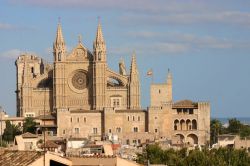La facciata della Cattedrale di Palma di Maiorca