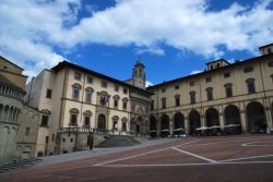 La piazza del film la Vita è Bella di Benigni: siamo in Piazza Grande ad Arezzo