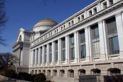L'edificio che accoglie lo Smithsonian il Museo Nazionale di Storia Naturale a Washington