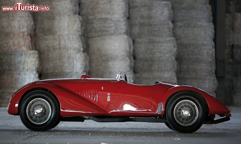 Immagine Una  Lancia Astura MM del 1938, uno dei pezzi della collezione del Museo Nicolis a Villafranca - © G.Oppici / museonicolis.com