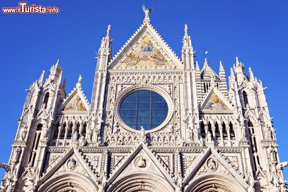 Immagine La magnifica facciata del Duomo di Siena