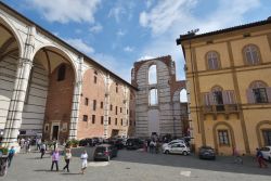 Il Facciatone del Duomo Nuovo di Siena - © Daniel Chetroni / Shutterstock.com