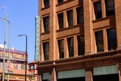 Architettura a Los Angeles: lo storico palazzo Bradbury Building. - © Hayk_Shalunts / Shutterstock.com