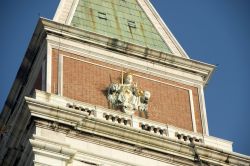 La cima del Campanile di San Marco a Venezia - © Paolo Bona / Shutterstock.com