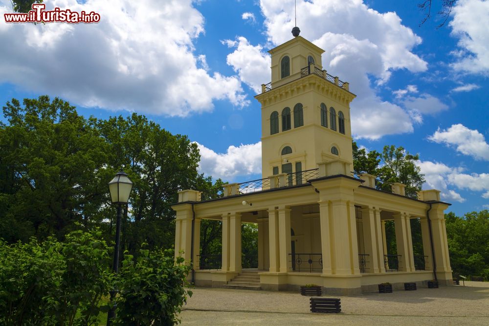 Immagine Il Padiglione Bellevue all'interno del Parco Maksimir di Zagabria fu costruito nel 1843.