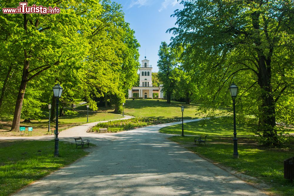 Immagine Il Padiglione Bellevue del Parco Maksimir di Zagabria (Zagreb), capitale della Croazia.