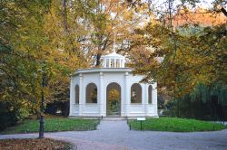 Il Padiglione dell'Eco nel Parco Maksimir di Zagabria, uno dei simboli del grande parco della capitale croata.