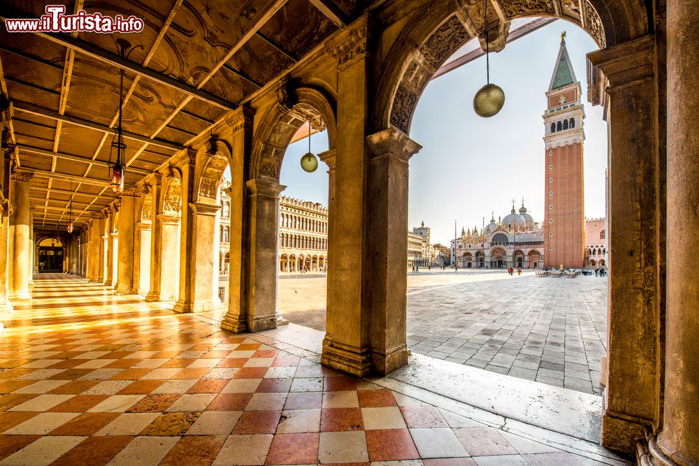 Immagine Il portico dell'ingresso al Museo Correr di Venezia