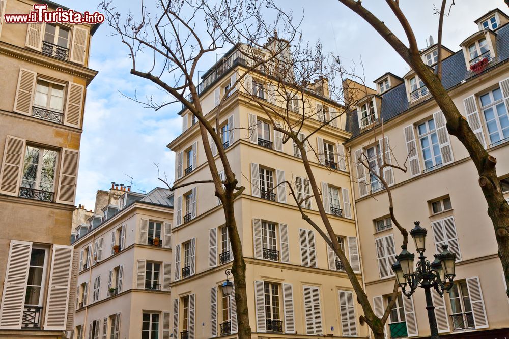 Immagine Place de Furstenberg, nel quartiere di Saint-Germain-des-Prés, dove visse il pittore Eugène Delacroix a Parigi.