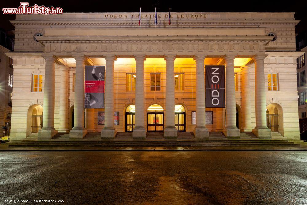 Immagine Il Teatro dell'Odéon, è uno dei più famosi teatri di Paigi. Sorge nel VI arrondissement e fu inaugurato nel 1782 - foto © vvoe / Shutterstock.com